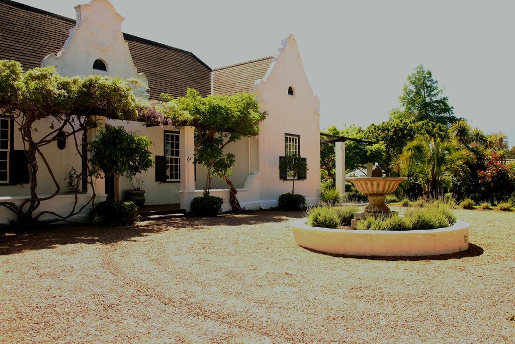 Albourne Guesthouse Somerset West Exterior photo